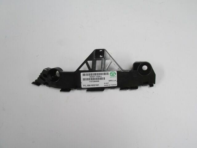 MAZDA 3- SD/HB- 10/11; ÖN TAMPON BRAKETİ SOL (ÜST KULAĞA TAKILAN) (TYG) BBM4-50-0U1G
