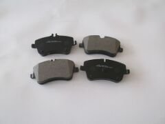 MERCEDES C CLASS- W203- 00/07; ÖN FREN BALATASI (KABLOSUZ)(DİSK)(131X69,8X18,7/131X62X18,7)(BRAM A0034202520
