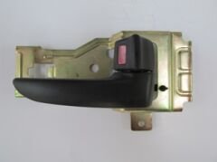 MAZDA BT 50- PICK UP- 07/12; ARKA KAPI İÇ AÇMA KOLU SAĞ SİYAH (HUSHAN) UR56-58330C02