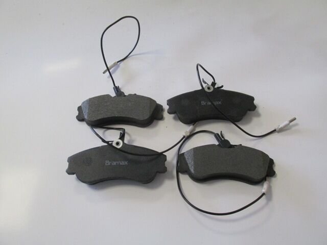 CITROEN BERLINGO- 04/08; ÖN FREN BALATASI (4 KABLOLU)(DİSK) (129,7X56X18,5) (BRAMAX) 4251.54