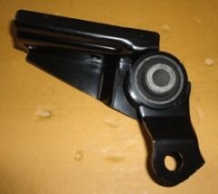 TOYOTA YARIS- 06/11; MOTOR TAKOZU SAĞ 1,5cc (TENACITY) 12364-21020