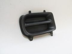 MAZDA 323- FAMILIA- 95/97; SİS LAMBA KAPAĞI SOL SİS DELİKSİZ (TYG) -