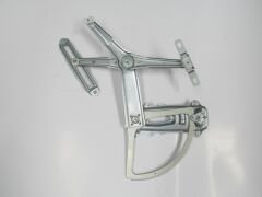 OPEL CORSA- C- 00/03; ÖN CAM KRİKOSU SOL MANUEL (HUSHAN) 5140037