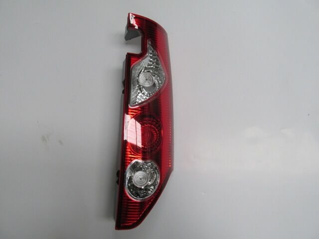 RENAULT KANGOO- 3- 08/13; STOP LAMBASI SAĞ KIRMIZI/BEYAZ (YANA AÇILAN TİP) 2KAPI (MARS) 8200419952