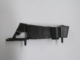 AUDI A4- 08/12; ÖN TAMPON BRAKETİ SOL (YAN KULAĞA TAKILAN) (PLASTİK) (TW) 8K0807283