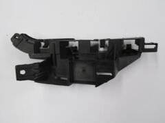 PEUGEOT 307- 06/08; ÖN TAMPON BAĞLANTI BRAKETİ SAĞ PLASTİK 7120.NH