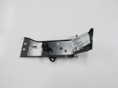 MAZDA 3- SD/HB- 14/16; ÖN TAMPON ÇAMURLUK BAĞLANTI BRAKETİ SAĞ (TW) B4YA-52-10Y