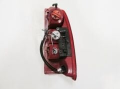 ISUZU D MAX- PICK UP- 07/12; STOP LAMBASI SOL KIRMIZI/BEYAZ (BRAKETLİ) (4X2/4X4) (FAMELLA) 8-97374666-2