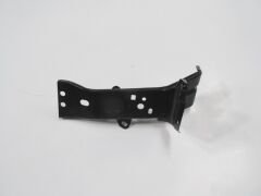 MAZDA 3- SD/HB- 16/20; ÖN TAMPON ÇAMURLUK BAĞLANTI BRAKETİ SOL (TW) B45A-52-240