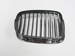 BMW 5 SERI- E39- 01/03; ÖN PANJUR SOL NİKELAJLI/SİYAH (TW) 51137005837