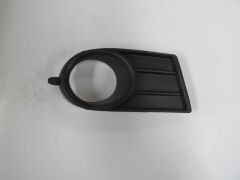 SUZUKI SWIFT- 05/07; SİS LAMBA KAPAĞI SAĞ SİS DELİKLİ (FPI) 717516-3J105PK