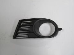 SUZUKI SWIFT- 05/07; SİS LAMBA KAPAĞI SOL SİS DELİKLİ (FPI) 717616-3J105PK
