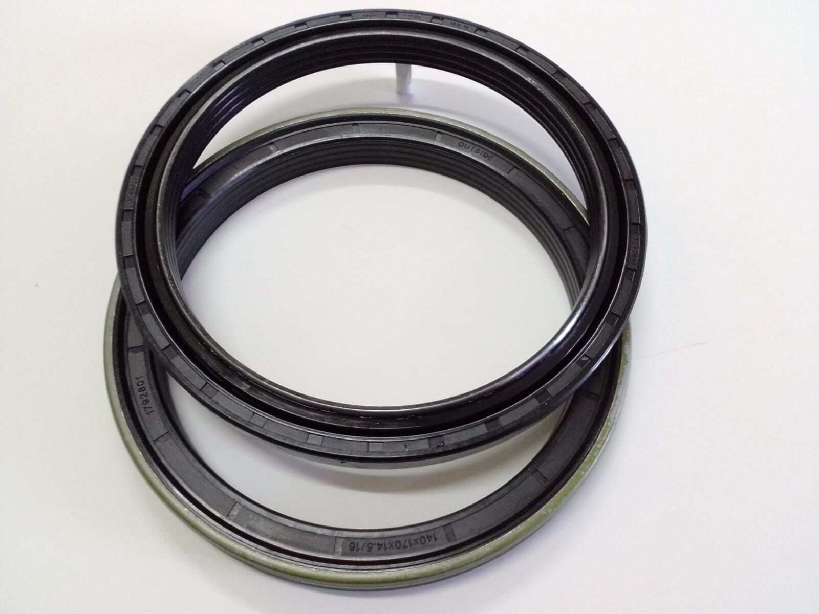 12016688  140X170X14.5/16 RWDR-KASSETTE NBR CORTECO 1792801 KH3632 1770600901