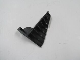 MITSUBISHI L200- PICK UP- 10/15; FAR ALT BAĞLANTI BRAKETİ SAĞ (TW) MN167868