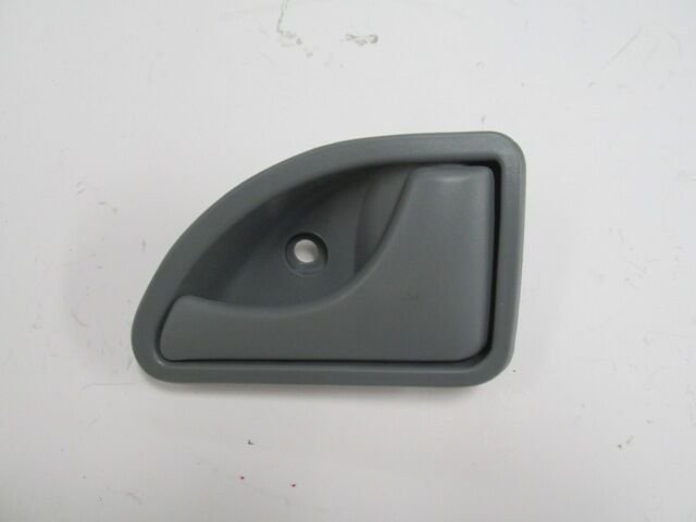 RENAULT TWINGO- 01/02; ÖN KAPI İÇ AÇMA KOLU SAĞ GRİ PÜTÜRLÜ 8200259377