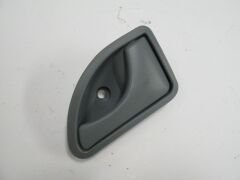 RENAULT TWINGO- 99/00; ÖN KAPI İÇ AÇMA KOLU SAĞ GRİ PÜTÜRLÜ 8200259377