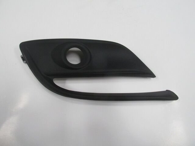 MAZDA 3- SD/HB- 16/20; SİS LAMBA KAPAĞI SOL SİS DELİKLİ (TW) BAJC-50-C21A