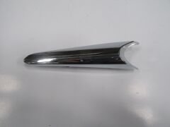 MAZDA 3- SD/HB- 16/20; SİS LAMBA KAPAĞI YAN ÇITASI NİKELAJI SAĞ (TW) BAJC-50-C12