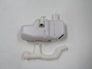 NISSAN PICK UP- D22- 97/02; ÖN CAM SU BİDONU/DEPOSU MOTORLU 12 VOLT (BORUSU İLE) (CASP) 28910-2S40B