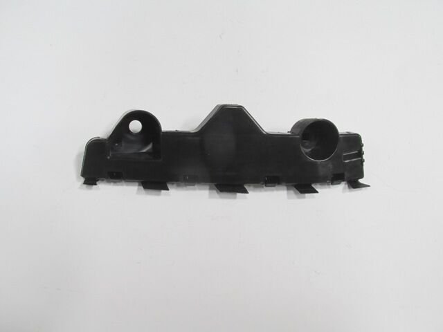 MAZDA 2- HB- 08/14; ÖN TAMPON BRAKETİ SAĞ PLASTİK (TYG) D01N-50-0T1A