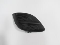 MAZDA 2- HB- 12/14; SİS LAMBA KAPAĞI SAĞ SİS DELİKSİZ (TYG) DR6250C11