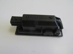 RENAULT CLIO- 3- HB- 09/12; PLAKA LAMBASI 8200480127