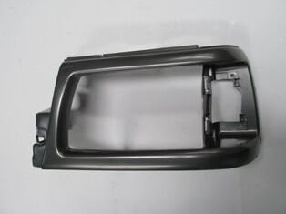 MAZDA B2500- PICK UP- 97/00; FAR ÇERÇEVESİ SOL SİYAH (FPI) U010-50-750