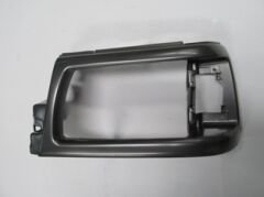 MAZDA B2500- PICK UP- 97/00; FAR ÇERÇEVESİ SOL SİYAH (FPI) U010-50-750