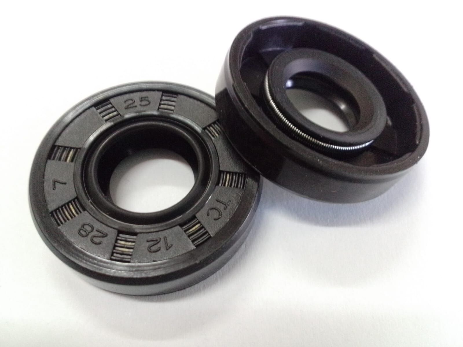 12011106  12X28X7 BASL NBR CORTECO YAG KECESI