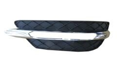 MERCEDES C CLASS- W204- 11/13; SİS LAMBA KAPAĞI SAĞ (NİKELAJ ÇITASI İLE BİRLİKTE) (TW) 2048803324