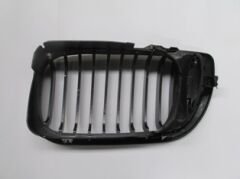 BMW 3 SERI- E46- SD- 02/05; ÖN PANJUR SAĞ SİYAH (BFN) 51137042961