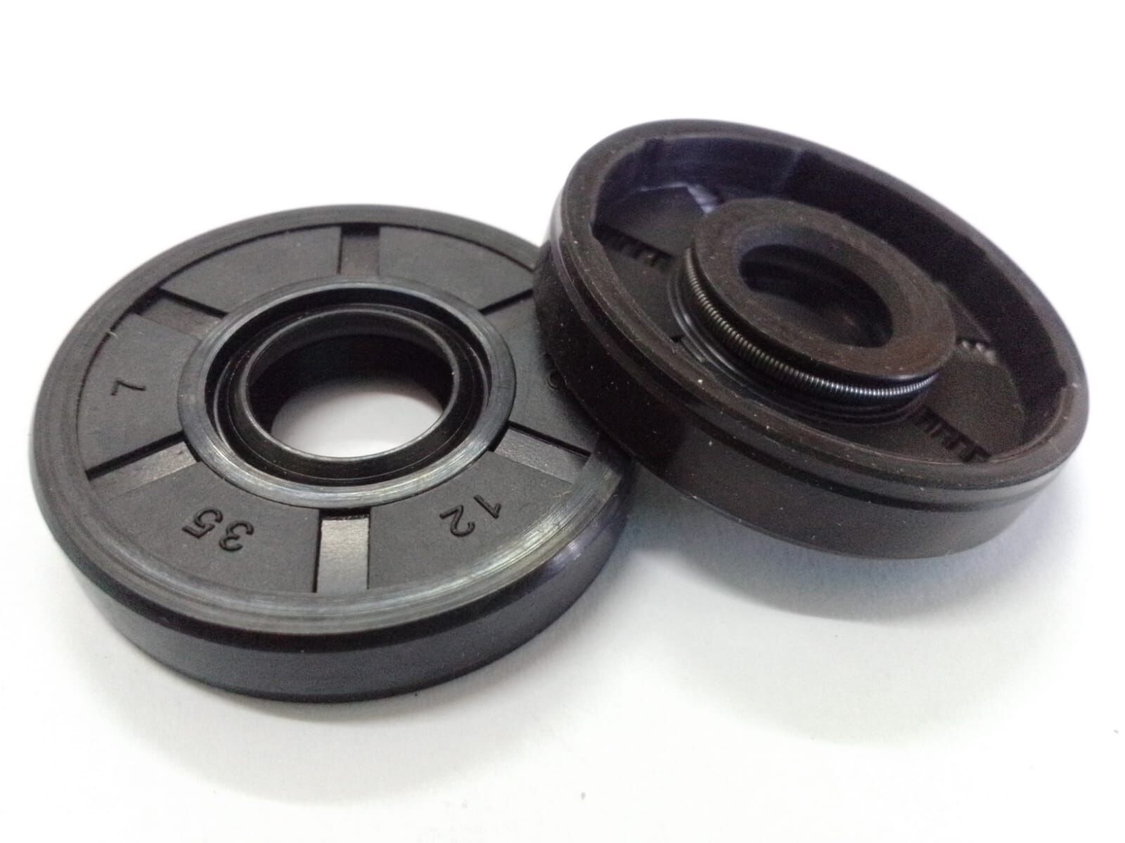 12X35X7 TC NBR ENDÜSTRİYEL YAĞ KEÇESİ