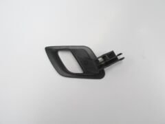 SKODA FABIA- 07/15; ÖN KAPI İÇ AÇMA KOLU SOL SİYAH (HUSHAN) 5J0837225B9B9