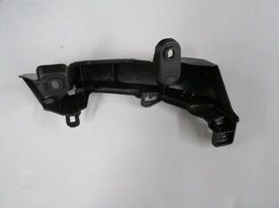 PEUGEOT 301- 13/16; STOP LAMBASI ALT BAĞLANTI BRAKETİ SAĞ (PLASTİK) 1608729480