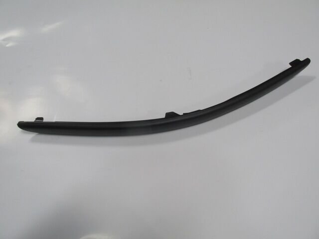 FORD FOCUS- SD/HB- 02/05; ÖN TAMPON BANDI SAĞ SİYAH (TÜV) (EUROBUMP) 2M5117E909AC