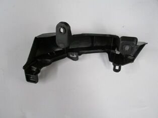 PEUGEOT 301- 13/16; STOP LAMBASI ALT BAĞLANTI BRAKETİ SOL (PLASTİK) 1608729480