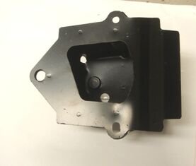 TOYOTA YARIS- 06/09; ARKA TAMPON DEMİRİ BAĞLANTI AYAĞI SAĞ (TW) 52015-52070