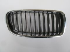 BMW 3 SERI- F30- 12/14; ÖN PANJUR SAĞ NİKELAJLI İÇ PETEKLERİ SİYAH (STANDART) (TYG) 51137255412