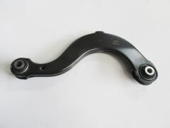 SEAT LEON- 13/20; ARKA ÜST TABLA SAĞ/SOL AYNI (ADET) BURÇLU (SALINCAK) (SH) 5Q0505323D