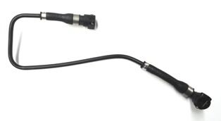 BMW X5- E53- 00/03; ÖN CAM SU BİDONU HORTUMU (4.4/4.6) ORİJİNAL TİP 11531439123