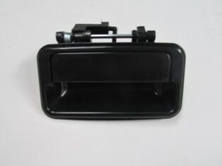 SUZUKI SWIFT- SD/HB- 89/96; ARKA KAPI DIŞ AÇMA KOLU SAĞ SİYAH (TYG) 82830-65E00