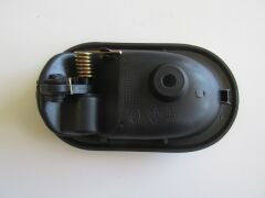 RENAULT KANGOO- 3- 08/13; ÖN KAPI İÇ AÇMA KOLU SAĞ SİYAH (ELCEĞİ NİKELAJLI) 806701730R