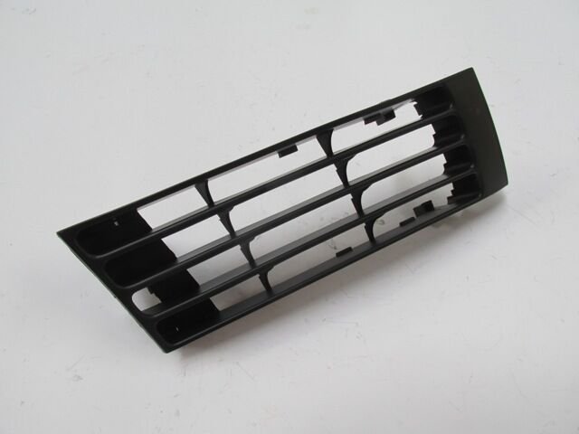 AUDI A4- 00/01; SİS LAMBA KAPAĞI SAĞ SİYAH (TYG) 8D0807346AA3F