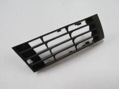 AUDI A4- 00/01; SİS LAMBA KAPAĞI SAĞ SİYAH (TYG) 8D0807346AA3F