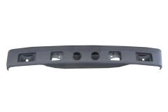 ISUZU NKR- 90/97; ÖN TAMPON SİYAH (SİS DELİKLİ (KÜÇÜK TİP) TYG) 8-94116370-4