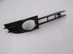 AUDI A6- 05/09; SİS LAMBA KAPAĞI SAĞ SİYAH SİS DELİKLİ (DİZEL)(TÜV)(TYG) 4F080768201C