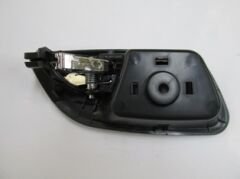 CHEVROLET CRUZE- 09/14; ARKA KAPI İÇ AÇMA KOLU SOL SİYAH ELCEĞİ NİKELAJLI (HUSHAN) 95015602
