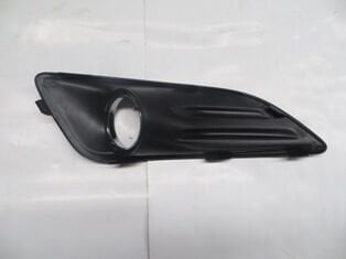 FORD FIESTA- 13/17; SİS LAMBA KAPAĞI SOL SİYAH (SİS DELİĞİ NİKELAJ ÇERÇEVELİ) (TYG) C1BJ15A222BA