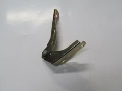 DAEWOO LANOS- SD/HB- 97/00; KAPUT MENTEŞESİ SAĞ 96304580