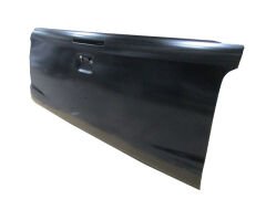 MITSUBISHI L200- PICK UP- 15/18; ARKA BAGAJ KAPAĞI KOMPLE (STOP LAMBA DELİKLİ) (FPI) 6724A181